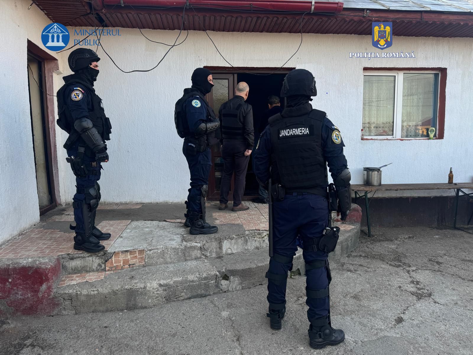Sechestru de 47 milioane euro pe bunurile a 14 persoane acuzate de înșelăciune și spălare de bani în cazul deșeurilor inexistente