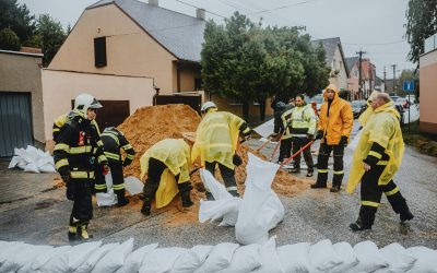 Europa se confruntă cu inundații, secetă și valuri de căldură; UE lansează 100 de regiuni pentru reziliență climatică