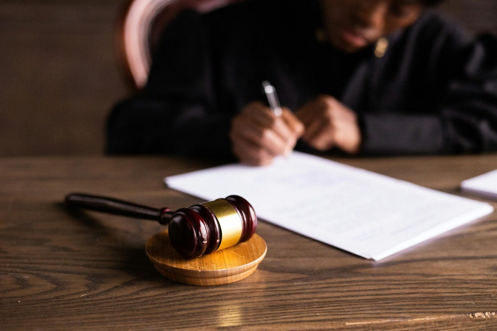 Procurorii din Timiș au finalizat ancheta legată de crima petrecută în localitatea Cenei, iar în urma investigațiilor, un minor de 15 ani a fost trimis în judecată pentru omor calificat