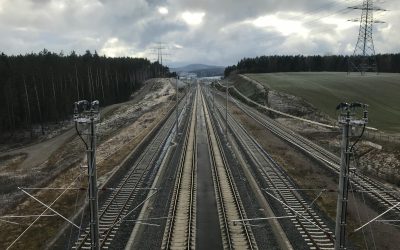 Parchetul European a deschis o anchetă oficială pentru a investiga posibile fraude legate de fonduri europene destinate modernizării infrastructurii feroviare din Spania, mai precis sectorul de cale ferată de mare viteză care leagă Madrid de Sevilia