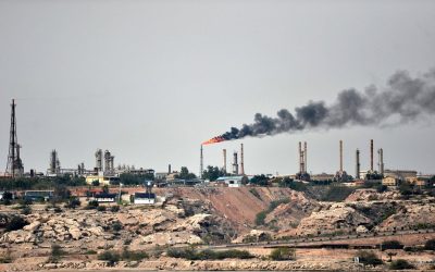 Președintele SUA, Donald Trump, a anunțat că forțele americane au „distrus complet” facilitățile militare de pe insula iraniană Kharg, un punct critic pentru economia Teheranului, și a lansat un avertisment dur pentru Iran în cazul în care situația de la Strâmtoarea Hormuz escaladează