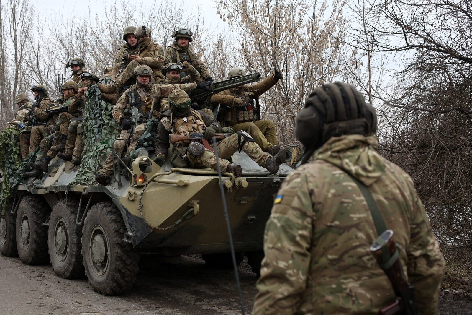 Ucraina instaurează restricții stricte pentru militari, interzicându-le participarea la jocuri de noroc în timpul stării de urgență În contextul tensiunilor tot mai intense din Ucraina, autoritățile de la Kiev dau un semnal clar privind disciplina și comportamentul personalului militar în perioade de criză