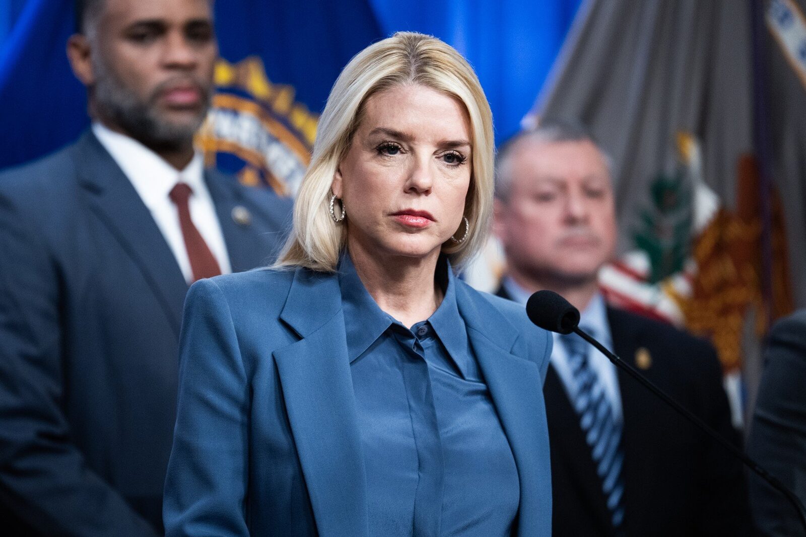 Congresul SUA ia în vizor o procuroră de rang înalt în cadrul anchetei privind Jeffrey Epstein O nouă etapă controversată în ancheta federală care îl vizează pe Jeffrey Epstein, aflat în centrul unui scandal ce a zguduit lumea politică și juridică din Statele Unite, a fost anunțată marți