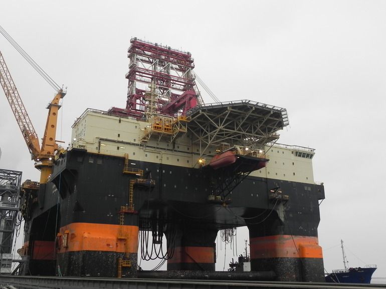 Controverse în ofensiva gazieră din Marea Neagră: un jucător rusesc, sancționat de SUA, deține controlul majoritar asupra concesiunii Trident Peisajul explorării și exploatării gazelor naturale din zona Mării Negre devine tot mai complicat în contextul sancțiunilor internaționale aplicate Rusiei în urma conflictului cu Ucraina