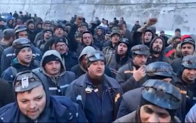 Minerii protestează în fața Guvernului; 1.800 de locuri de muncă, în pericol de la 1 aprilie