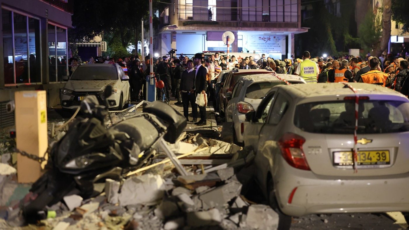 Tensiunile din Orientul Mijlociu escaladează din nou, marcată de o serie de atacuri și reacții violente care pun în pericol stabilitatea regională și globală