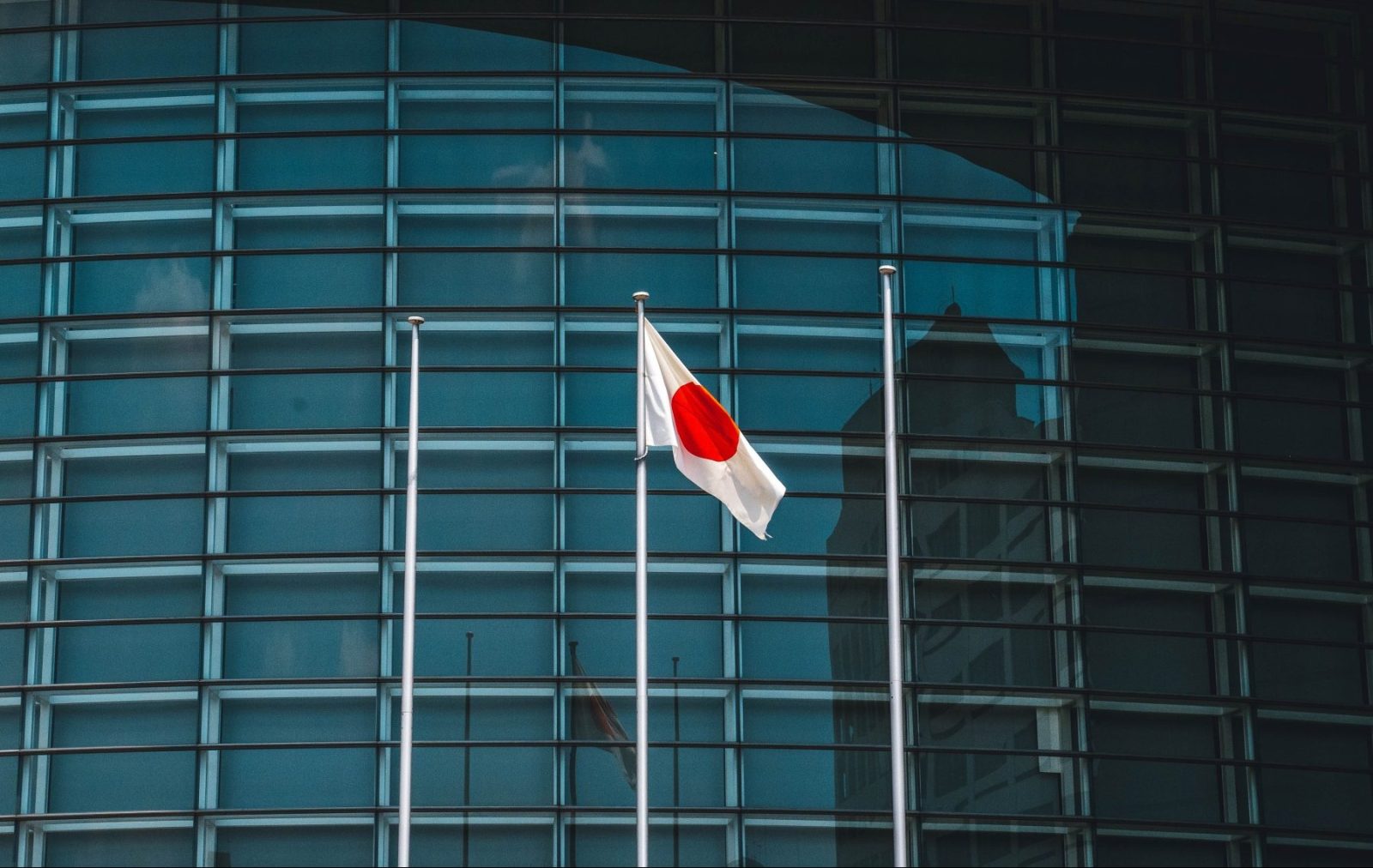 Japonia intenționează să relaxeze temporar restricțiile privind utilizarea centralelor electrice pe cărbune, măsură menită să contracareze efectele severe ale crizei energetice globale