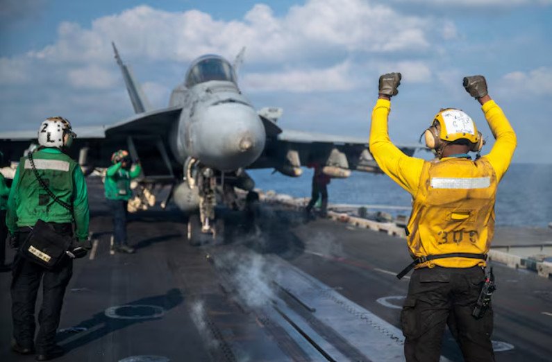 Armata americană intensifică pregătirile în Orientul Mijlociu, trimiţând mii de militari pentru a răspunde percepţiei crescânde de amenințare, pe fondul tensiunilor în creștere cu Iranul