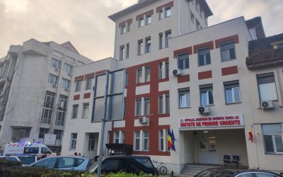 Tragedie în Gorj: Fetiță de patru ani moare după aproape o lună de luptă pentru viață O familie din județul Gorj trăiește una dintre cele mai grele perioade din viața lor, după ce o fetiță de doar patru ani a fost adusă la spital cu răni grave, în stare critică și în comă