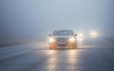 Ceata densă îngreunează traficul rutier în mai multe zone ale țării, autoritățile avertizează asupra riscului crescut de accidente Valul de ceață care s-a așezat peste mare parte a țării a impus măsuri de precauție atât pentru șoferi, cât și pentru alte categorii de participanți la trafic