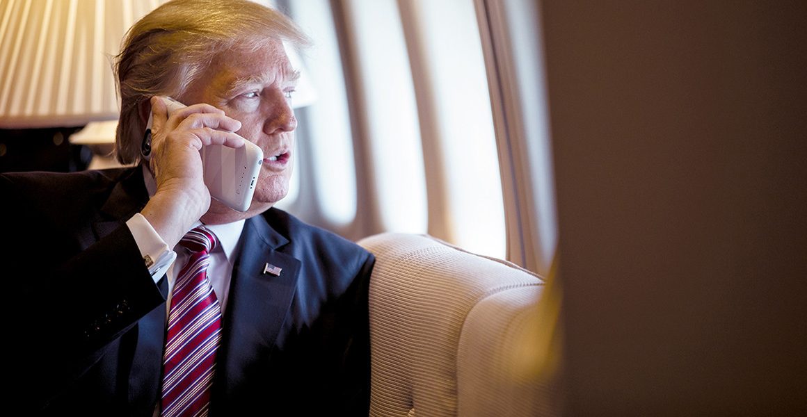 America anticipă încheierea rapidă a conflictului major cu Iranul, în timp ce administrația Trump pregătește schimbări la vârful regimului de la Teheran În cursul zilei de ieri, fostul președinte Donald Trump a făcut declarații spectaculoase despre stadiul războiului în derulare în Orientul Mijlociu, afirmând cu certitudine că conflicul este aproape de a se încheia, întrucât forțele iraniene pare să fie incapabilă să se opună în mod eficient