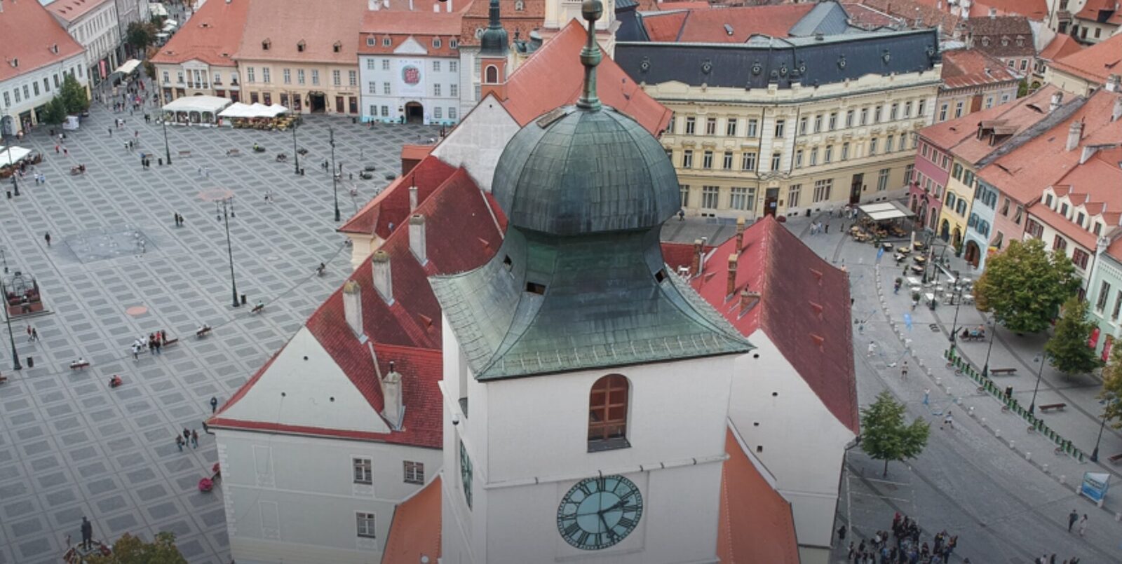Capsula timpului din Turnul Sfatului din Sibiu conține documente vechi de 200 de ani despre ciuma în Țara Românească și Moldova