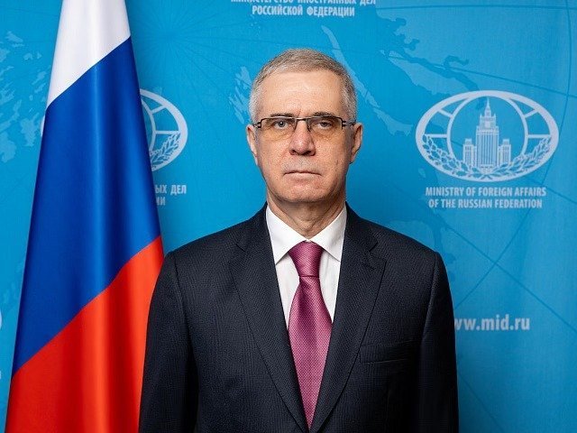 Ambasadorul Rusiei la București avertizează asupra „adevăratei ameninţări” pentru România: NATO După un an tensionat pe scena geopolitică europeană, în contextul crizei din Ucraina și a creșterii prezenței militare a NATO în regiune, ambasadorul Rusiei la București a lansat recent o declarație care readuce în sfârșit în discuție temerile vechi și persistente ale Rusiei cu privire la extinderea Alianței Nord-Atlantice în apropierea granițelor sale