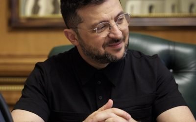 Președintele Ucrainei, Volodimir Zelenski, și ministrul român al Apărării, Radu Miruță, s-au întâlnit joi la Baza de la Borcea într-un demers menit să întărească colaborarea militară dintre cele două state în contextul tensiunilor din regiunea est-europeană