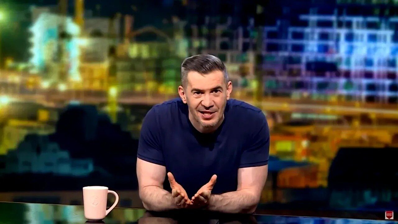 Televiziunea publică din România pare să își reangajeze echipa și emisiunea „Starea Nației”, după aproape un deceniu de absență, într-un climat tensionat marcat de scandaluri și controverse