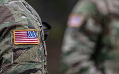 Un grup de 16 foști ambasadori ai Statelor Unite a transmis recent o scrisoare deschisă către administrația liderului de la Casa Albă, Donald Trump, avertizând asupra riscurilor unei ieșiri din NATO și a deciziilor strategice unilaterale ale Administrației
