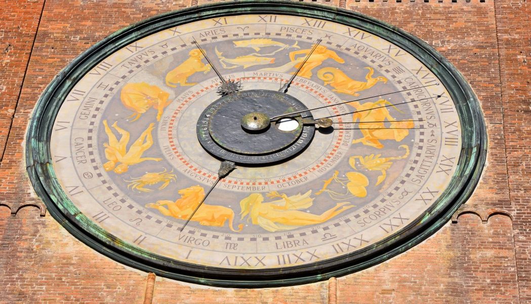 Sărbătorile Pascale aduc schimbări majore pentru patru zodii, pe fondul influenței lui Mercur retrograd, cu oportunități însemnate în dragoste, finanțe și carieră