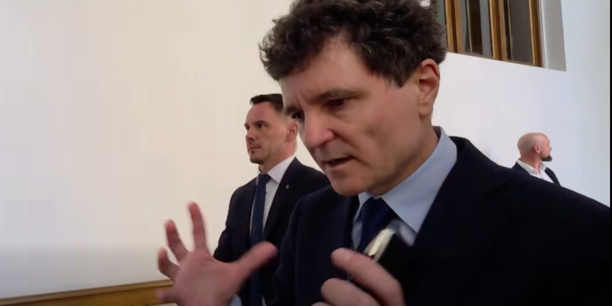Nicușor Dan, despre Bolojan: „Discuția e despre majoritate, nu despre încrederea mea”