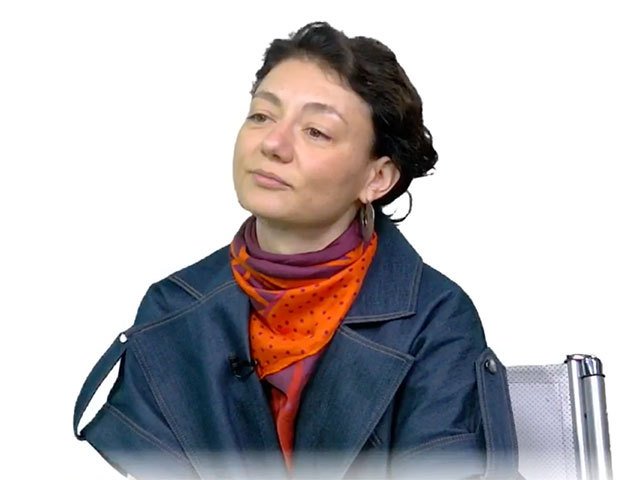 În școli, algoritmii și inteligența artificială oferă noi oportunități în procesul educațional, dar ridică șiîngrijorări legate de utilizarea lor în mod responsabil