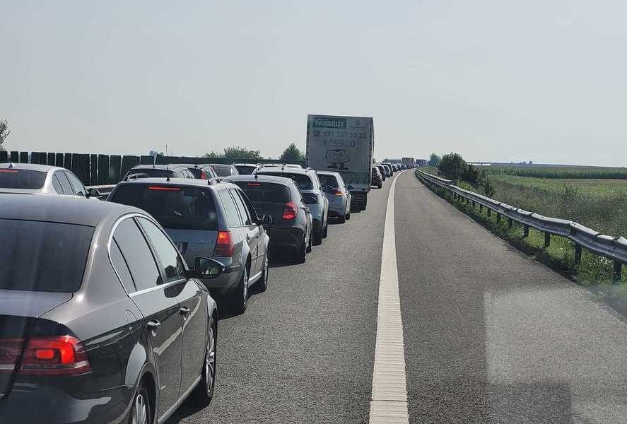 Blocaje MAJORE pe A1, A2, A3, A7 și DN-uri: România, paralizată de trafic