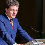 Nicușor Dan: Politicienii ascultă votanții, nu experții. Dezastru pentru economie