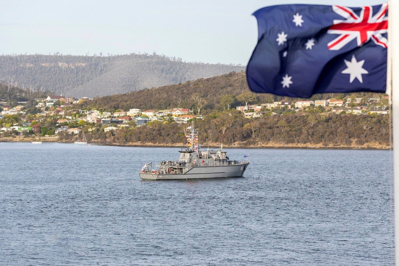 Un oraș australian, cu doi locuitori, este scos la vânzare la prețul unui apartament modest Un orășel din Australia, cu o istorie bogată, dar cu o populație extrem de redusă în prezent, a fost scos la vânzare pentru suma de 400.000 de dolari australieni