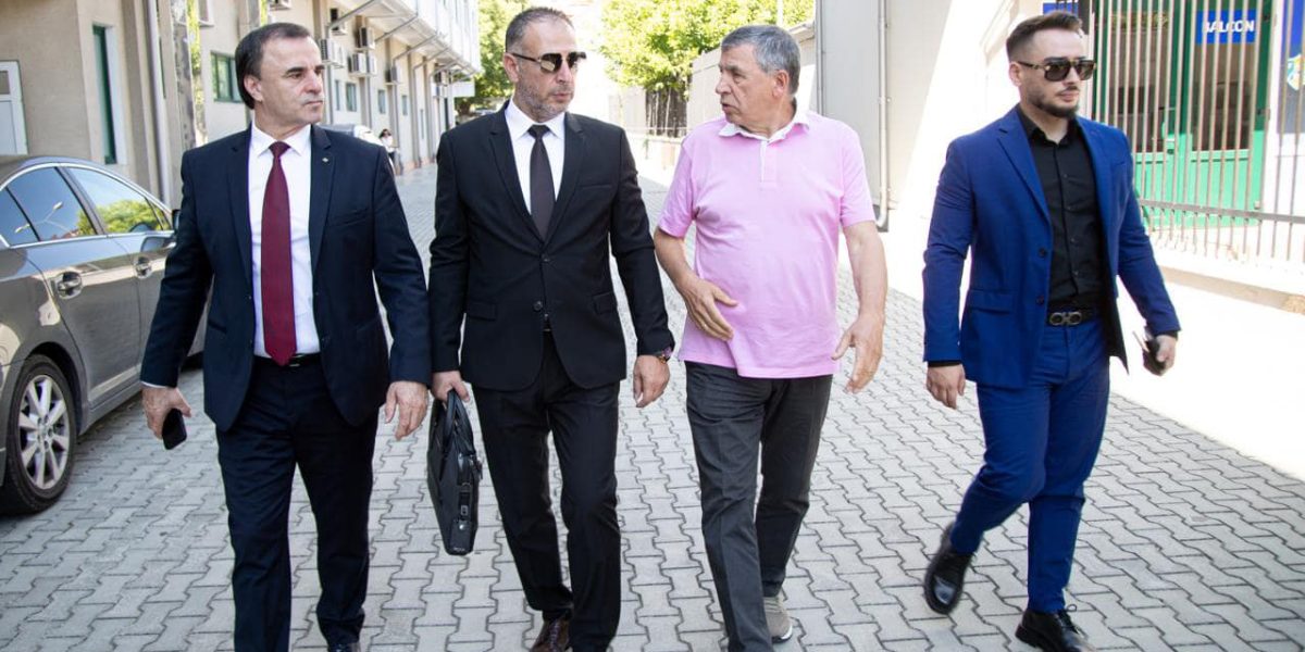 Bicuți, în centrul „Pozele Elena Lasconi”: Afaceri și legături controversate