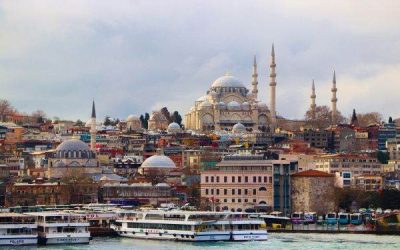 Președintele Turciei, Recep Tayyip Erdogan, l-a primit sâmbătă la Istanbul pe omologul său ucrainean, Volodimir Zelenski, într-un dialog concentrat pe securitatea energetică, maritimă și eforturile de a găsi o soluție pentru conflictul cu Rusia