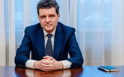 Nicuşor Dan comentează despre scrisoarea lui Donald Trump privind participarea la Summitul Bucureşti 9 Nicuşor Dan a declarat marţi că scrisoarea transmisă de Donald Trump, în care liderul american anunţă că nu va participa la Summitul Bucureşti 9 din data de 13 mai, este una diplomatică şi exprimă aprecierea pentru colaborarea cu România