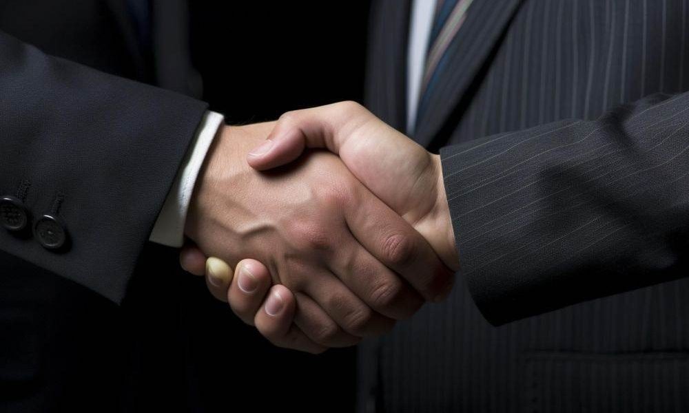 Starmer și Macron, alianță pentru libera navigare prin Strâmtoarea Ormuz