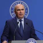 Bolojan și ministrul Energiei, conferință despre proiectele energetice