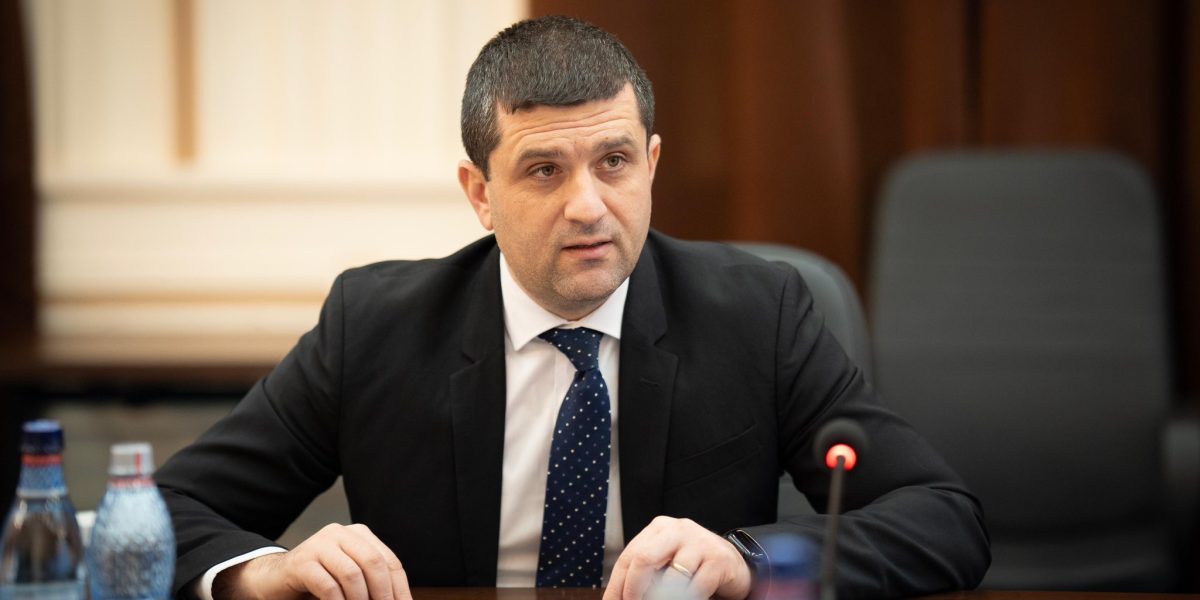 Stai pe margine? Pierzi! Lecția dură pentru Donald Trump, Europa