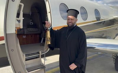 Lumina Sfântă a ajuns în România, adusă de la Ierusalim