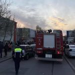 Constanța: Locatarii din blocul incendiat, relocați de Primărie / Echipele, la fața locului