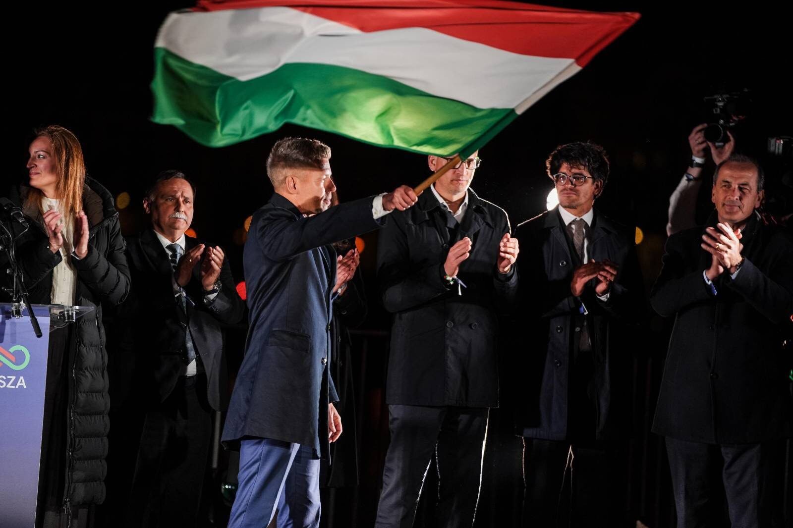 Orban, înfrângere istorică în Ungaria: Ce efecte are pentru UE?