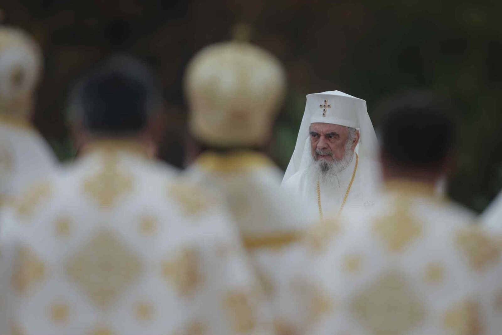 Patriarhul Daniel, despre Mircea Lucescu: „Tact pedagogic și ajutor dat Bisericii”