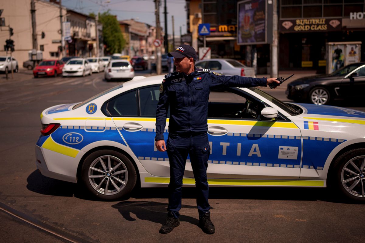 Sindicatul Europol acuză Poliția Română de cheltuieli masive pentru printare și împlicuire, în timp ce instituția respinge acuzațiile, catalogându-le drept false și parte a unei strategii de discreditare