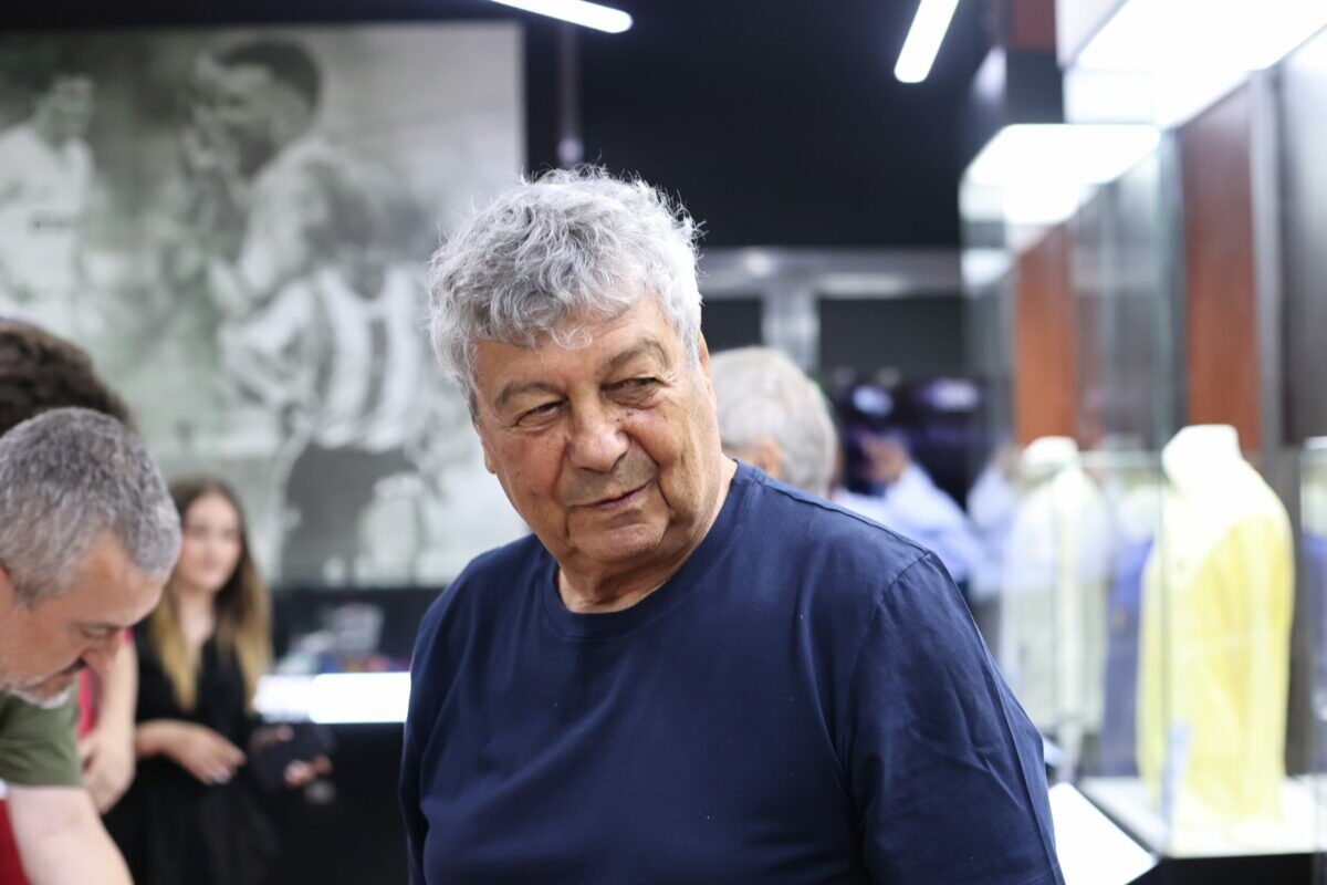 Bolojan, mesaj emoționant pentru Lucescu: „Mulțumim pentru momentele magice”
