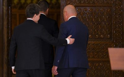 Nicușor Dan, pe urmele lui Iohannis? Riscul unei „prăbușiri” dacă nu-l sprijină pe Bolojan