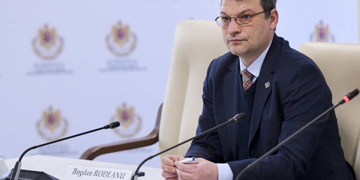 Reforma companiilor de stat: Sfârșitul risipei bugetare, nu „vânzarea României”