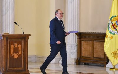 Dimian vrea bani în plus pentru profesori: Munca de acasă, inclusă în program