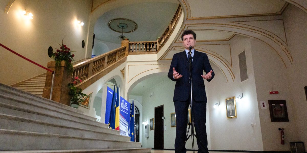 Presa maghiară: România, țară „deprimată și în pragul haosului”