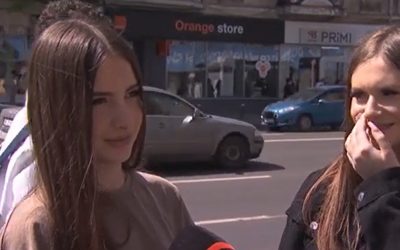 Un nou trend toxic pe net: Tinerii, victimele influencerilor nocivi