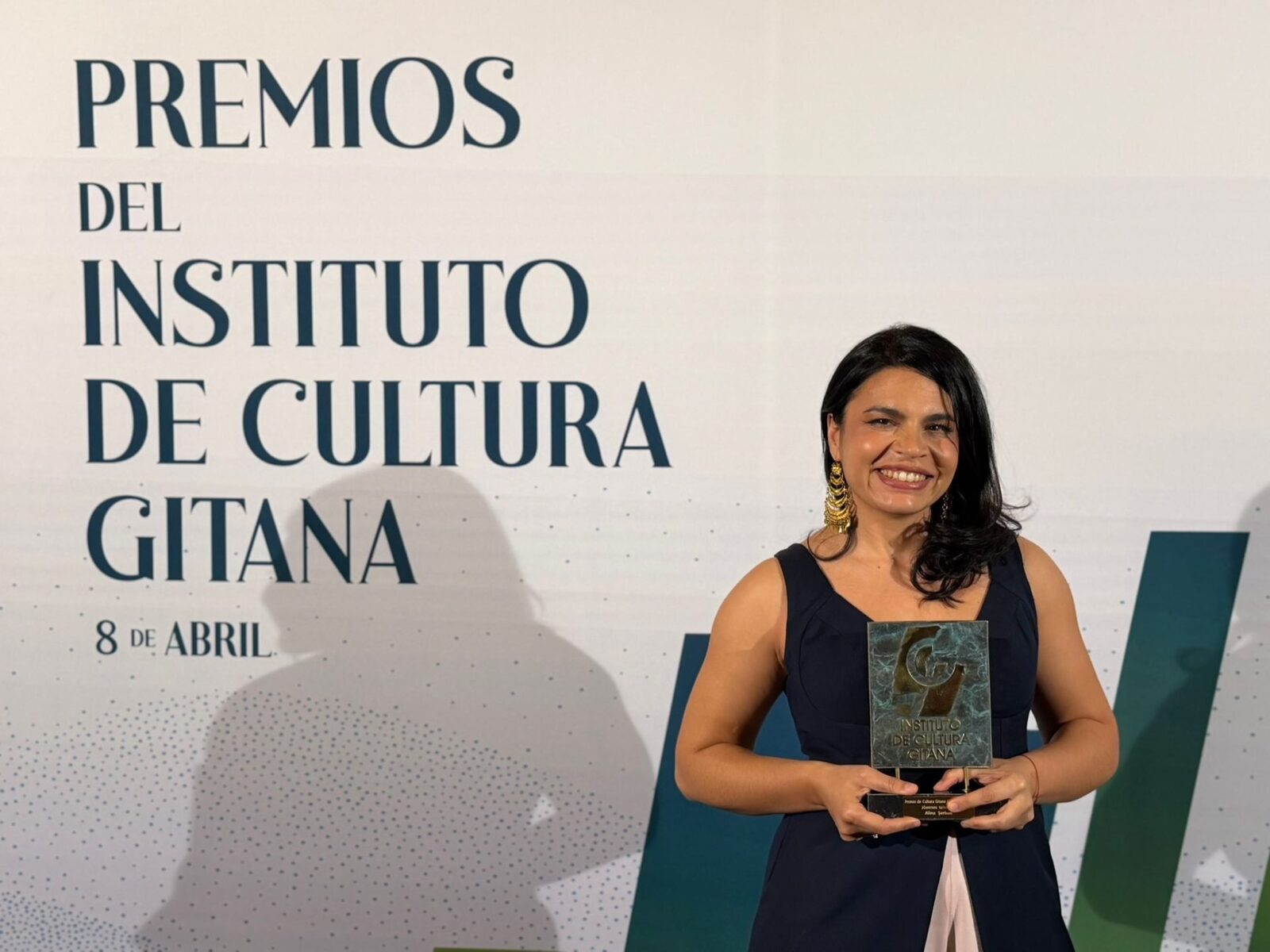 Actrița șI regizoarea Alina Șerban, premiată la Madrid pentru cultura romă