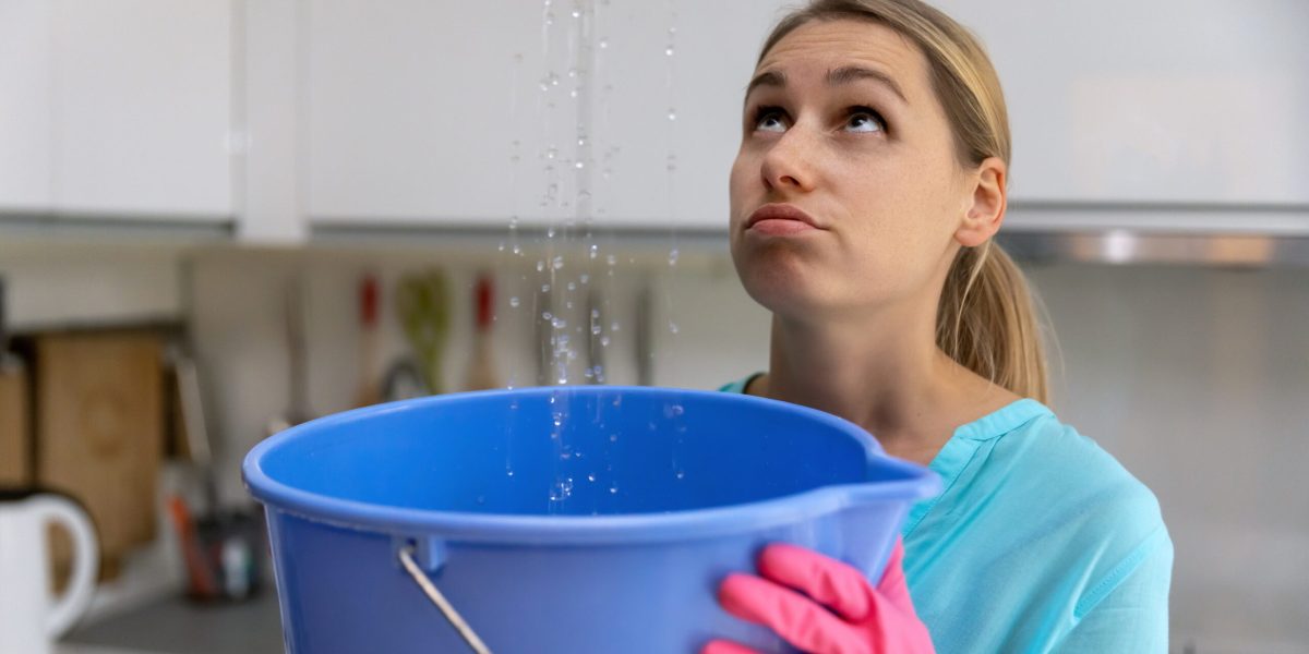 Blocuri cu probleme: Vecinii de sub tine, responsabili legal