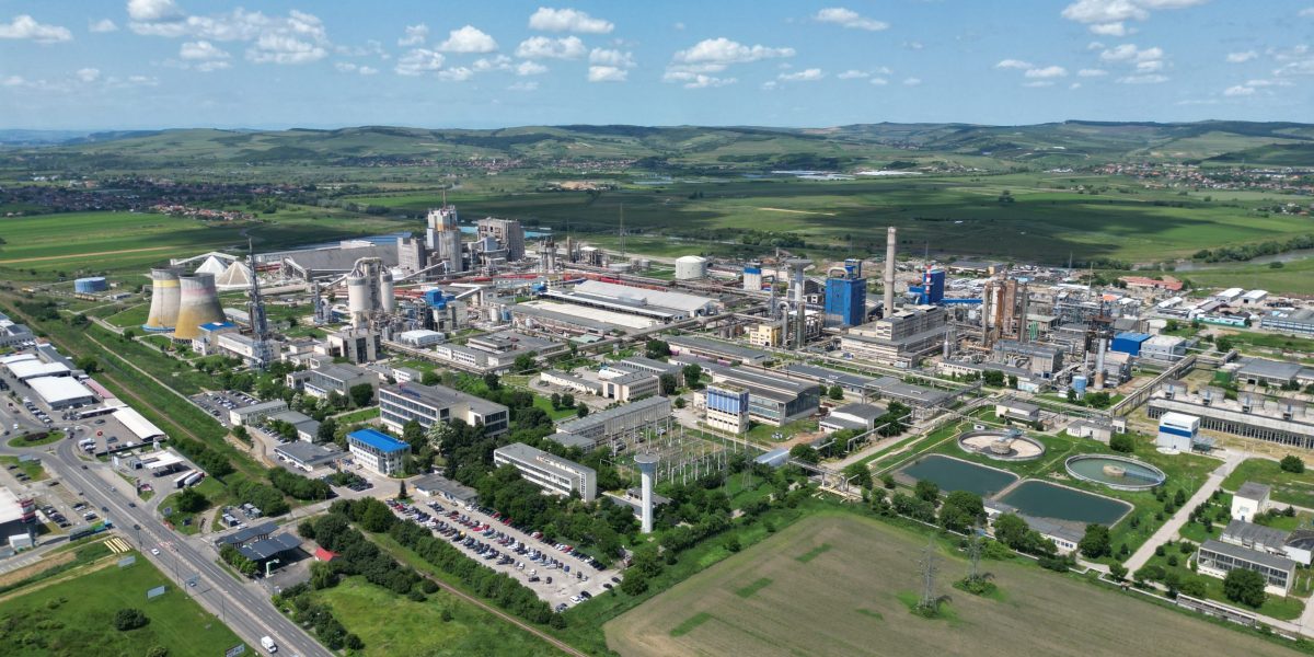 Azomureș: Sindicaliștii protestează miercuri la București, la Ministerul Energiei