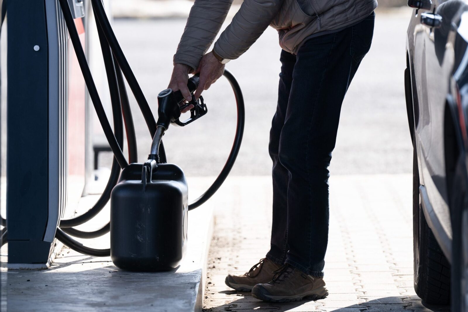 Petrolul BRENT se ieftinește: SUA și Iran, pe cale să reia negocierile