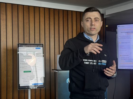 Start-up românesc introduce agenți de inteligență artificială pentru a înlocui activitatea umană în companii Un nou jucător pe piața tehnologică autohtonă, OptiComm.AI, continuă să-și extindă influența în domeniul inteligenței artificiale