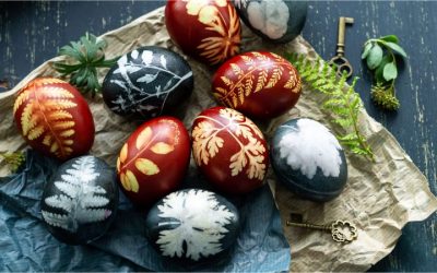 De Paște, vopsirea ouălor a devenit tot mai populară și variată, iar metodele naturale pentru obținerea culorilor diferite cuceresc rapid gospodinele