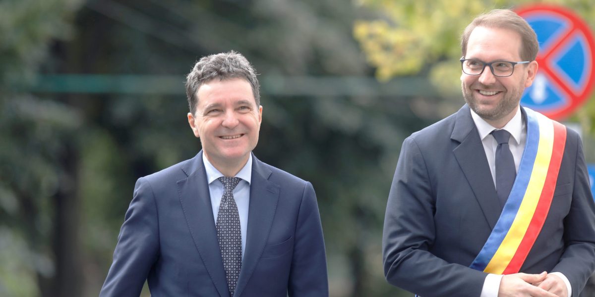 Uniunea Salvați România, relații bune cu Iohannis: Ce face PSD la 20 aprilie